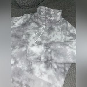 Cropped turtle neck sweater